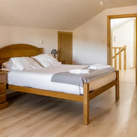 Casa Gemeas Sabuzedo